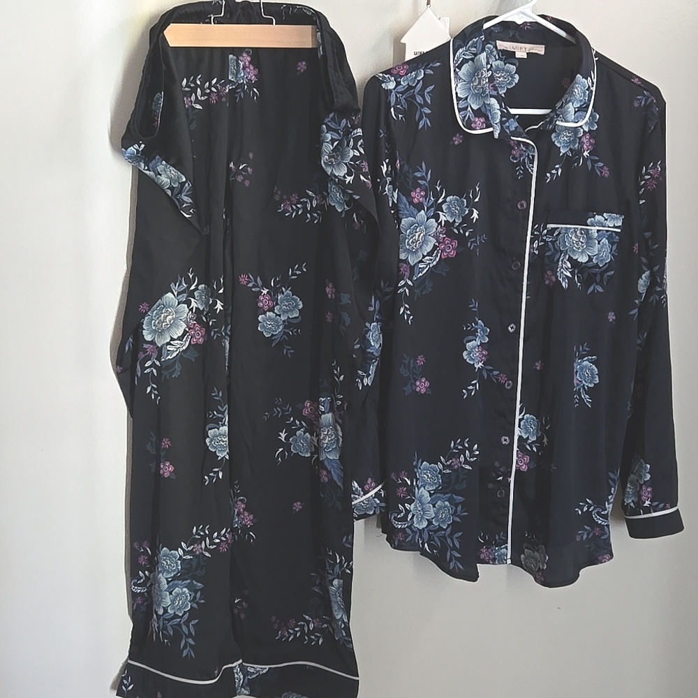 Loft Floral Black Pajama Set - Picture 8 of 11